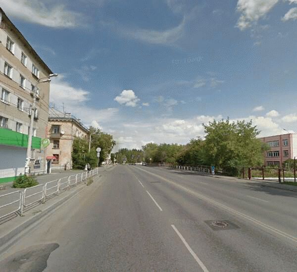 Банкомат Сбербанка России по адресу ул. Кузнецова,  4