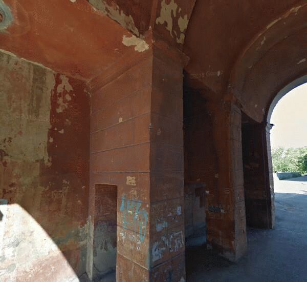 Банкомат Сбербанка России по адресу ул. Сталеваров,  32