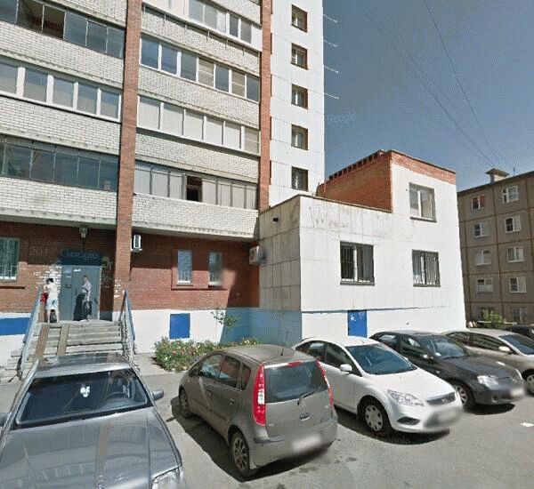 Банкомат Совкомбана по адресу ул. Овчинникова,  д. 17а