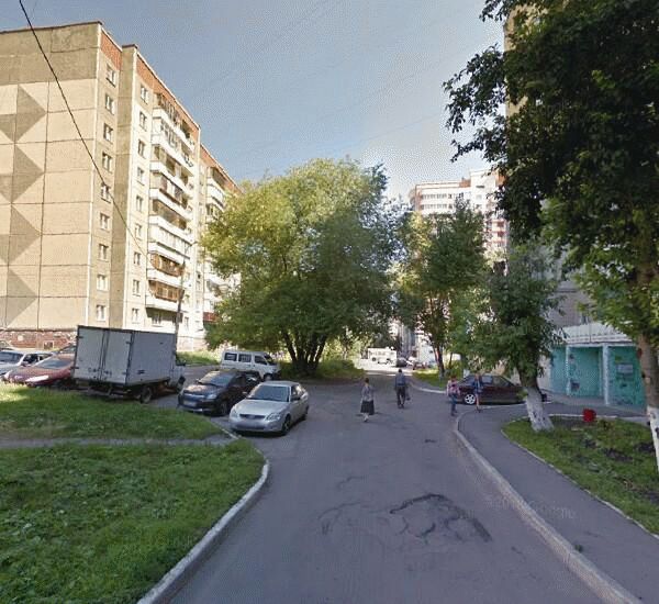 Банкомат Углеметбанка по адресу просп. Победы,  д. 384