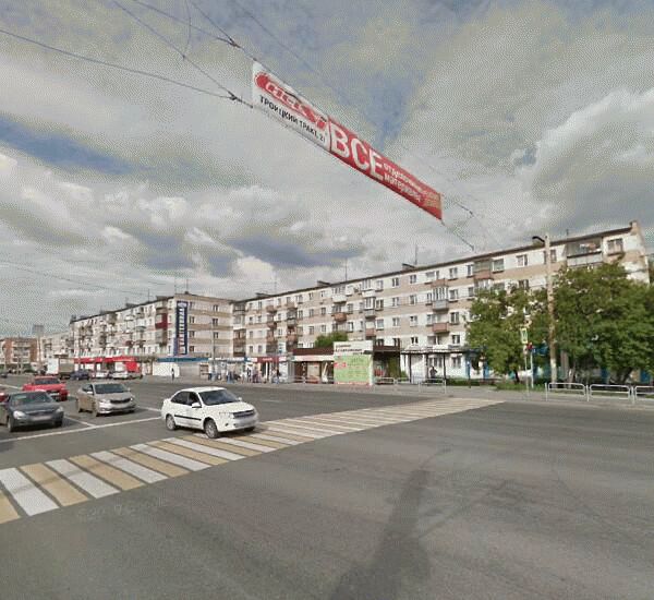 Банкомат банка ВТБ по адресу просп. Свердловский,  д. 28 Б