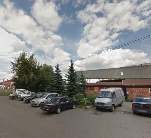 Банкомат Сбербанка России по адресу ул. Братьев Кашириных,  д. 95а