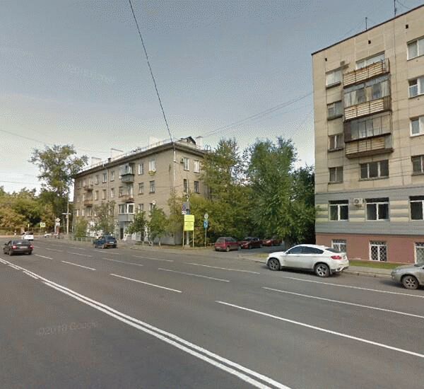 Банкомат Уральского Банка Реконструкции и Развития по адресу ул. Энтузиастов,  д. 2