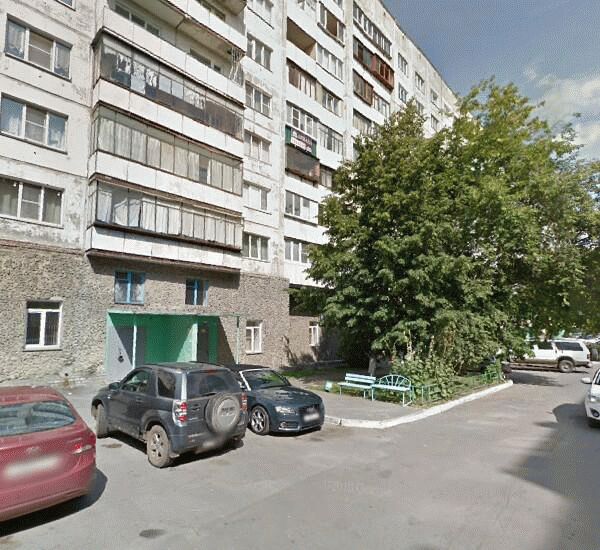 Банкомат Челябинвестбанка по адресу просп. Комсомольский,  д. 33