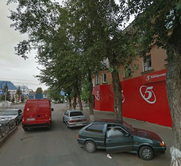 Банкомат банка ВТБ по адресу ул. Новороссийская, д. 61, ЗАО ТД «Перекресток», «Пятёрочка»