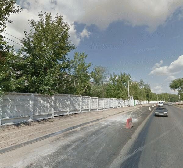 Банкомат Уральского Банка Реконструкции и Развития по адресу ул. Кузнецова,  д. 2а