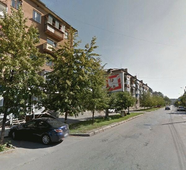 Банкомат Уральского Банка Реконструкции и Развития по адресу ул. Плеханова,  д. 45