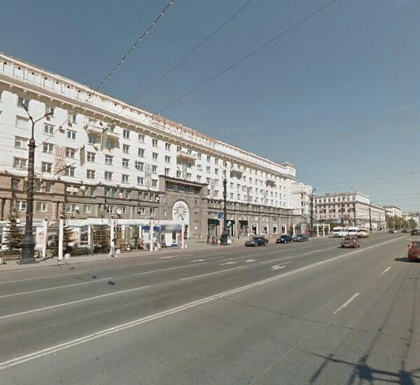 Банкомат Челябинвестбанка по адресу пл. Революции, ТК «Никитинский»