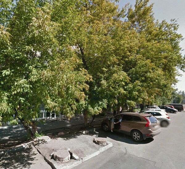 Банкомат Челябинвестбанка по адресу ул. Воровского, д. 16, Городская клиническая больница №1