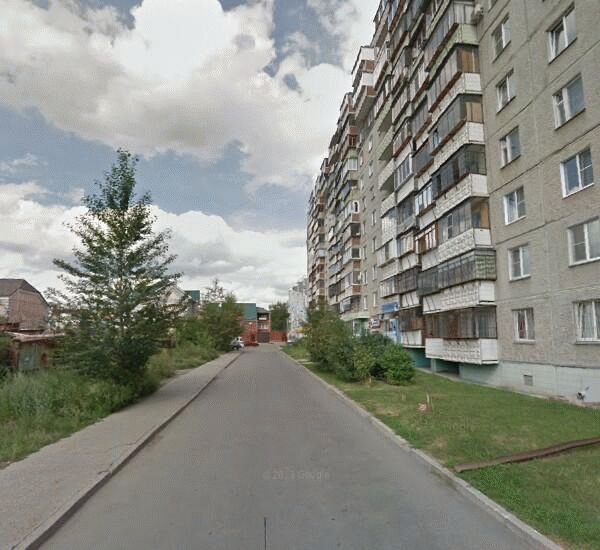 Банкомат банка Интеркоммерц по адресу ул. Братьев Кашириных, д. 54