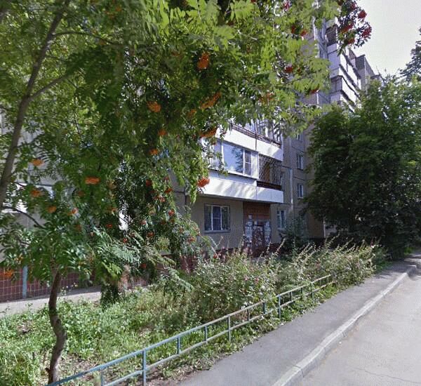 Отделение Русстройбанка по адресу ул. Братьев Каширых, д. 97